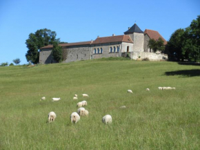 Гостиница CHAMBRES D'HÔTES AVEC VUE PANORAMIQUE AU SOMMET DU PÉRIGORD  Туртуарак